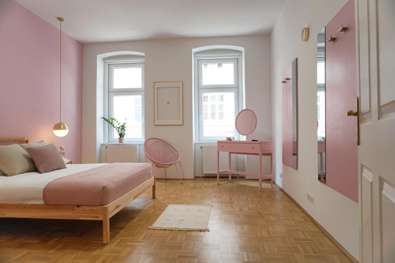 Vibrant Design Apartments - Full Kitchen - Wi-Fi - 18 Mins To City Centre Wien Ngoại thất bức ảnh