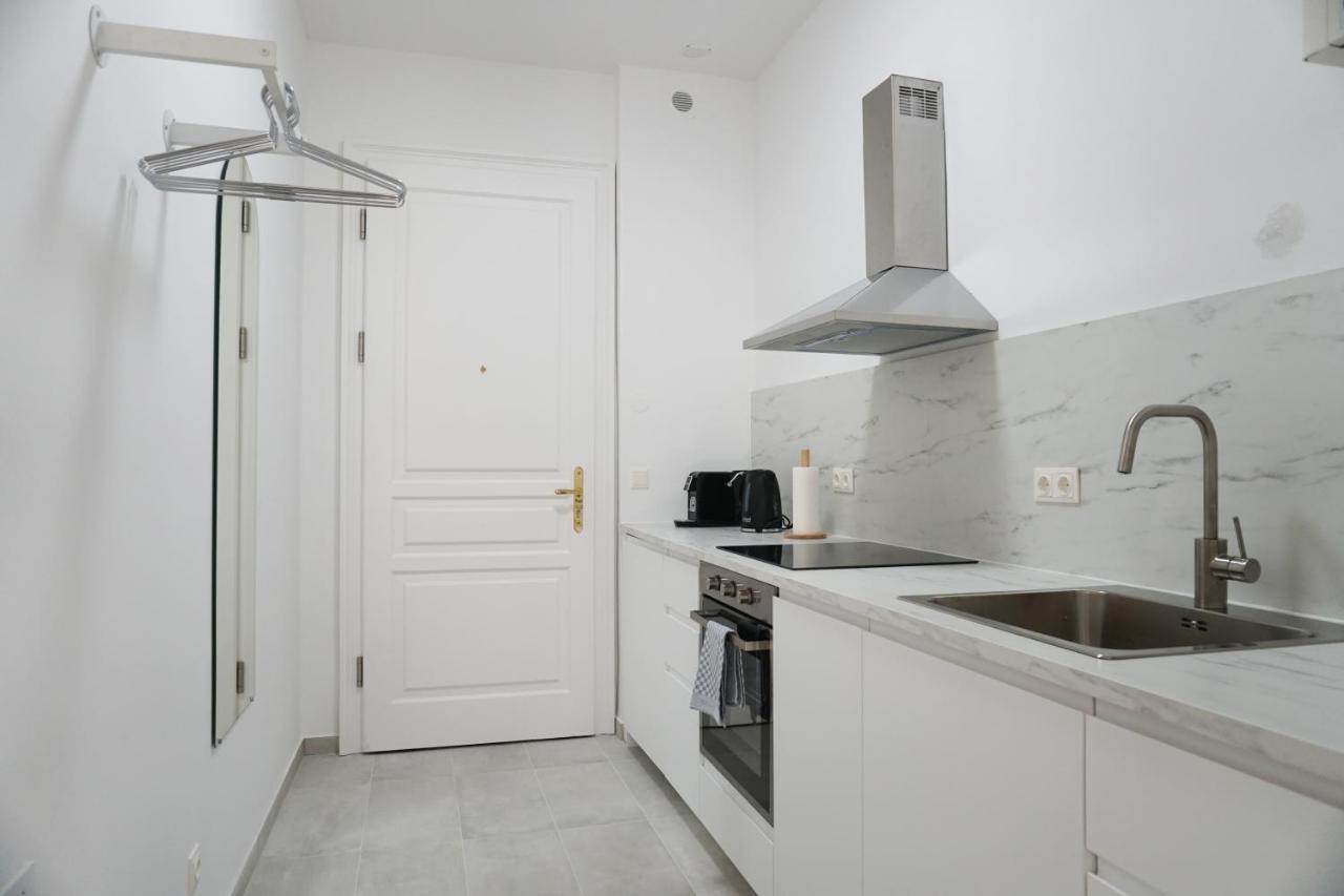 Vibrant Design Apartments - Full Kitchen - Wi-Fi - 18 Mins To City Centre Wien Ngoại thất bức ảnh